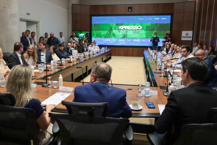 Capa da noticia BNDES e Paraná iniciam estruturação  de projeto de VLT elétrico em Curitiba