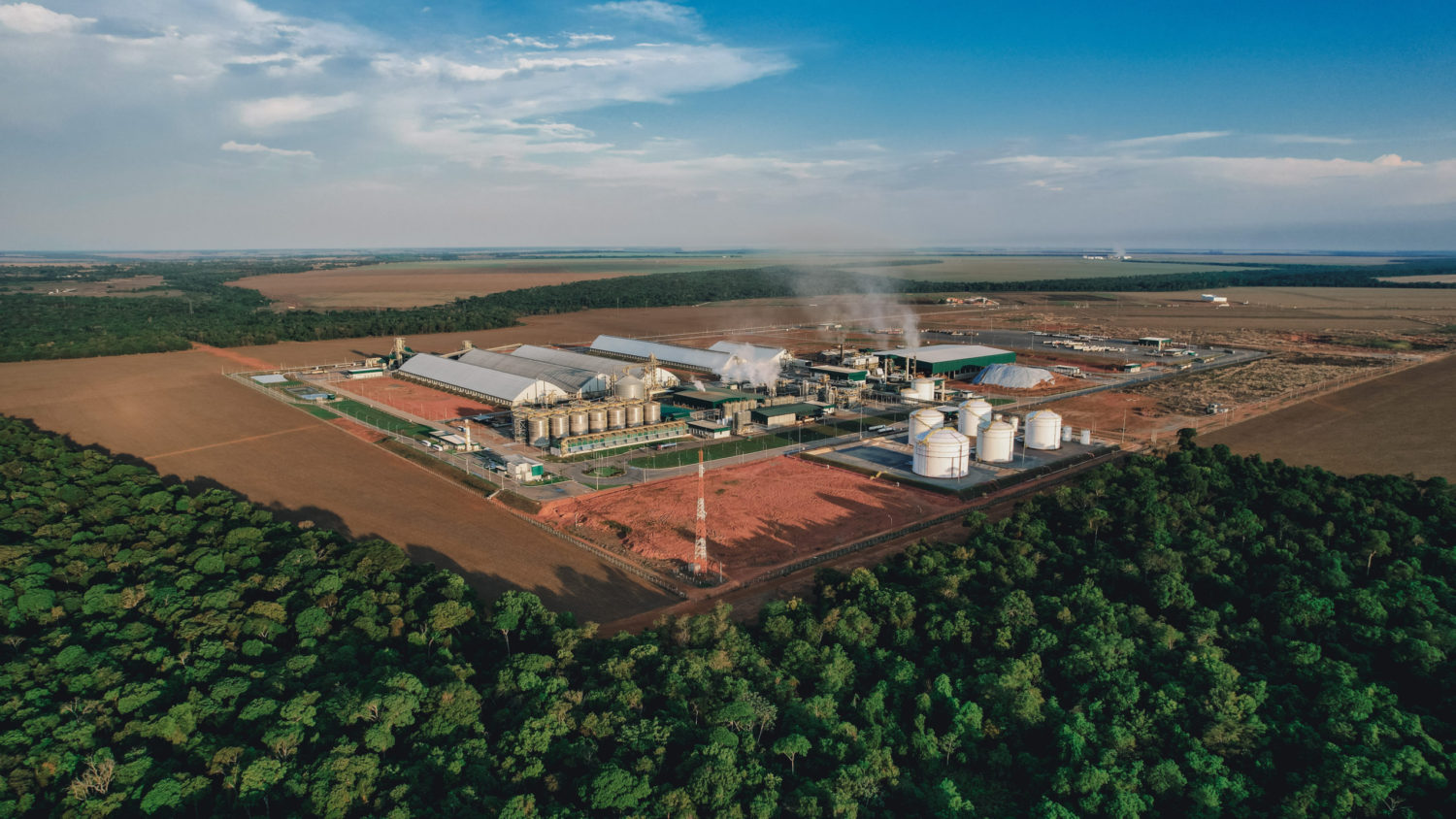 Com apoio do BNDES, nova unidade produzirá até 540 milhões de litros de etanol de milho