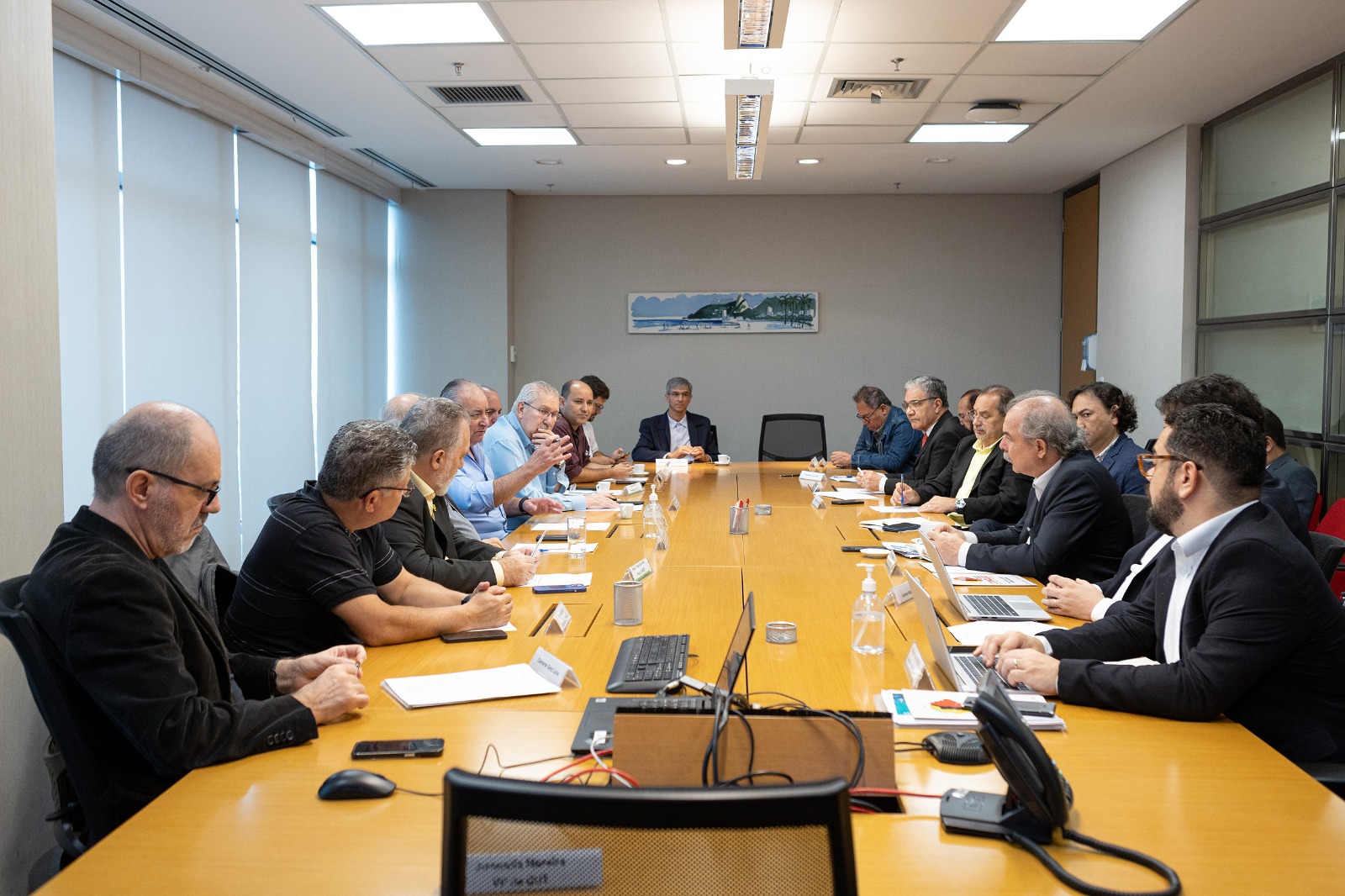 Capa da noticia Em reunião com centrais sindicais do Codefat, Mercadante anuncia fórum permanente BNDES-Trabalho