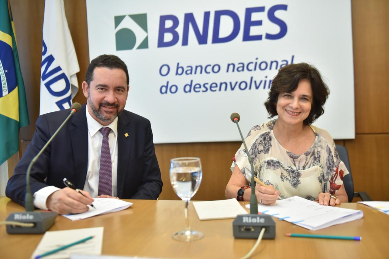 Capa da noticia BNDES e Fiocruz assinam acordo para restauração de patrimônio em Manguinhos 