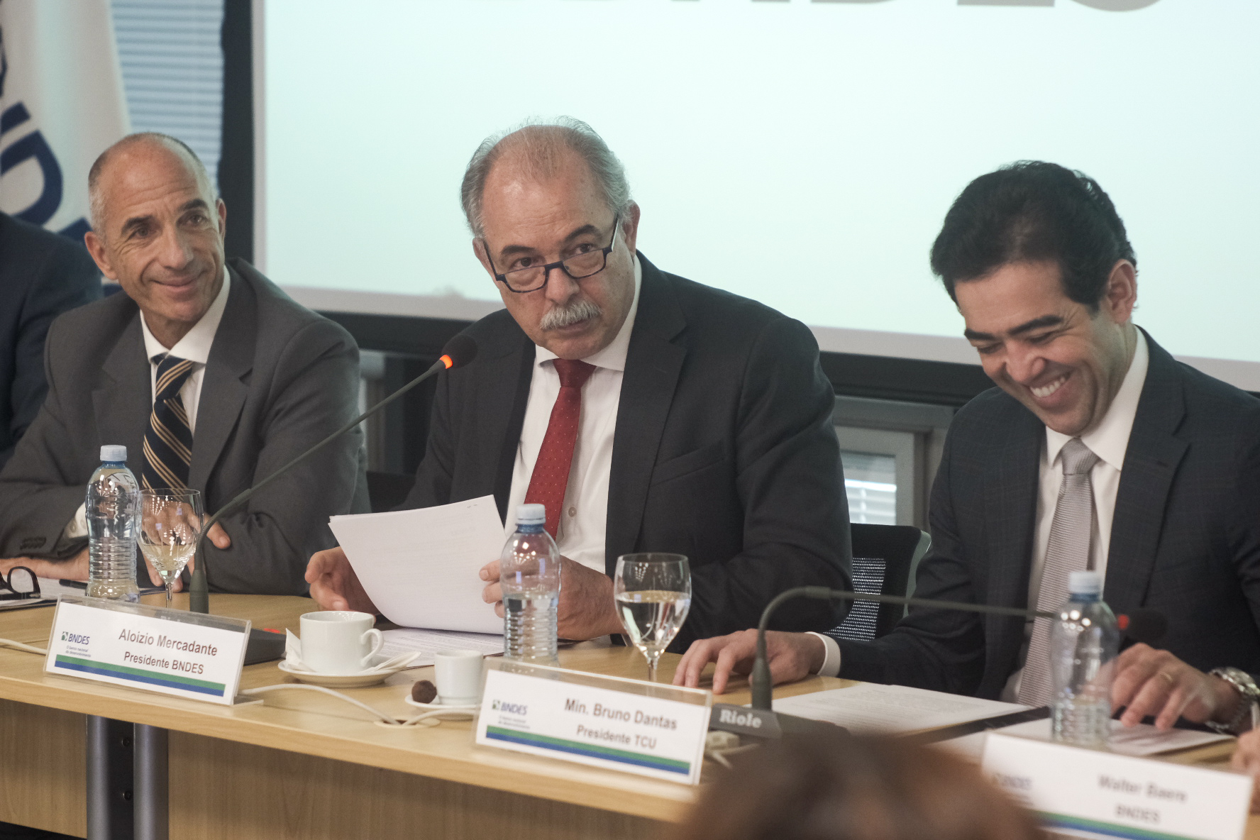 Capa da noticia BNDES apoiará ferramenta para ajudar órgãos de controle a monitorar ações sobre mudanças climáticas