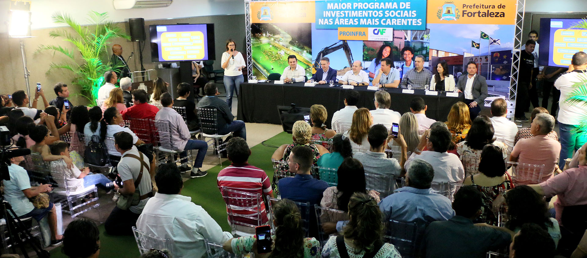 Capa da noticia Obras de saneamento, pavimentação e urbanização em Fortaleza terão R$ 145 milhões do BNDES