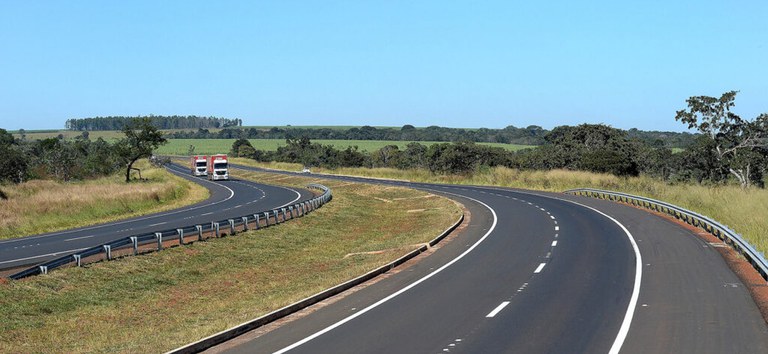 Capa da noticia BNDES anuncia condições de apoio para novos leilões de concessão de rodovias federais em 2024