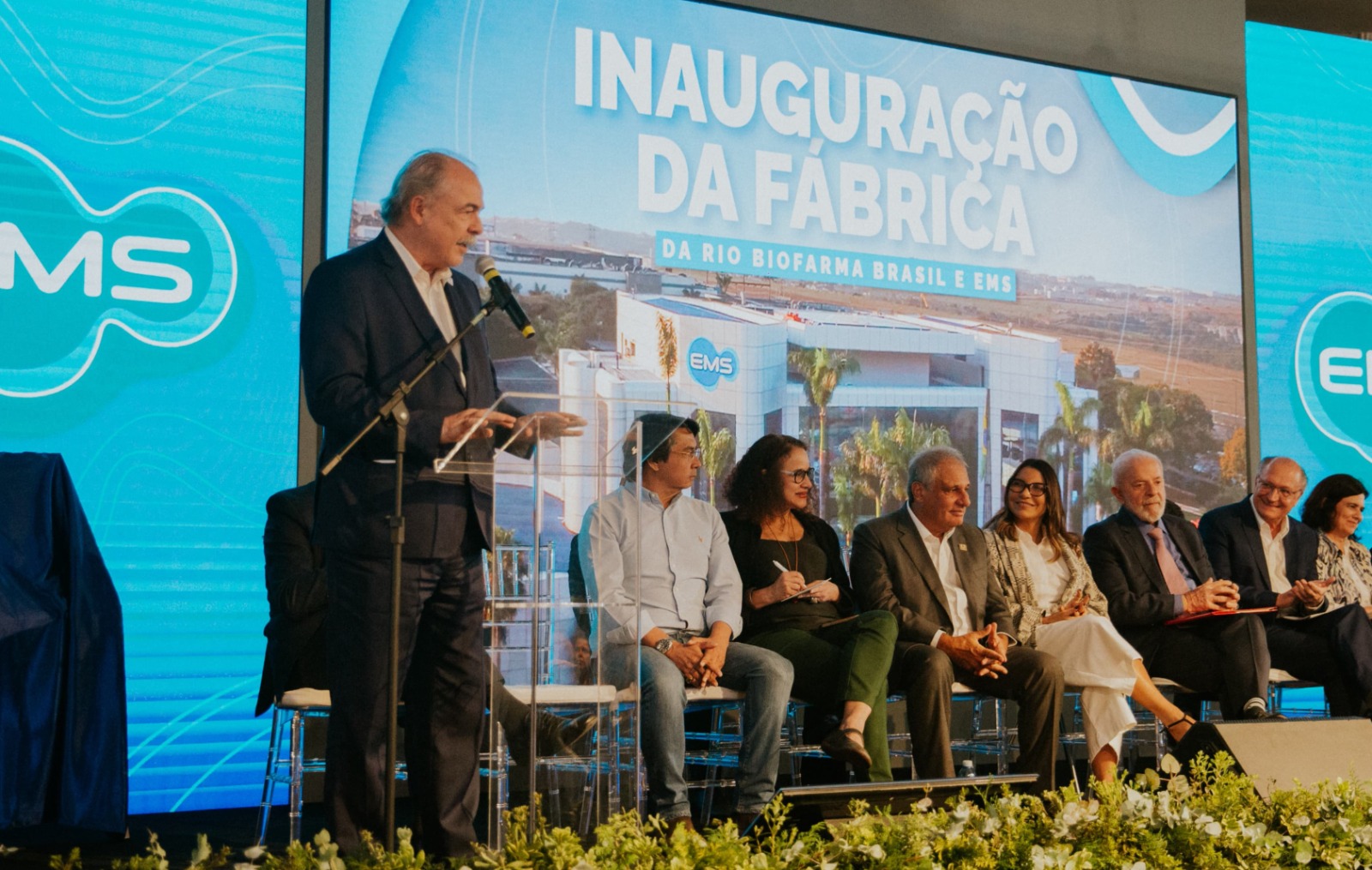 Descrição da imagem 1