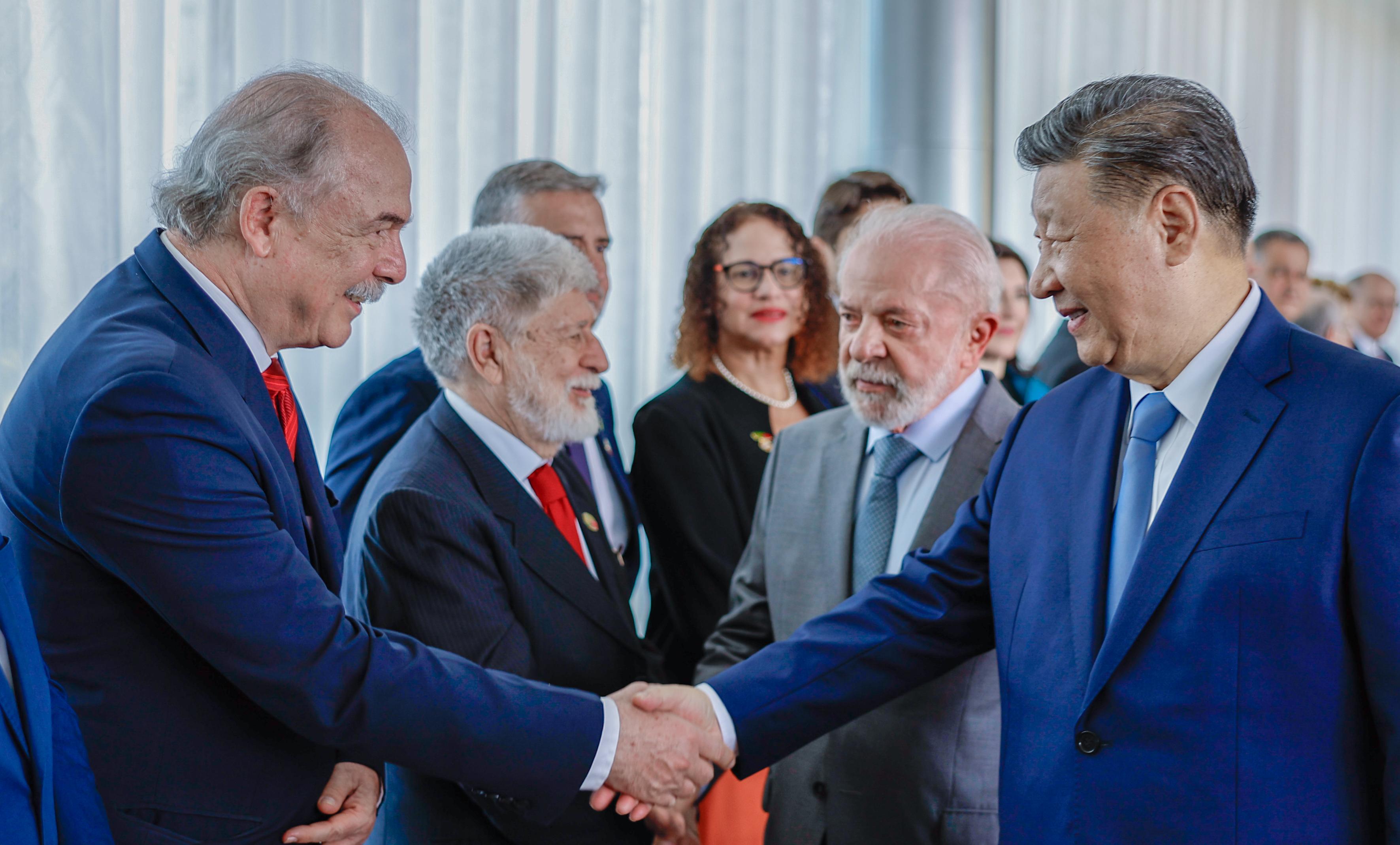 Capa da noticia BNDES assina com CDB primeiro empréstimo em moeda chinesa, no valor de RMB 5 bi