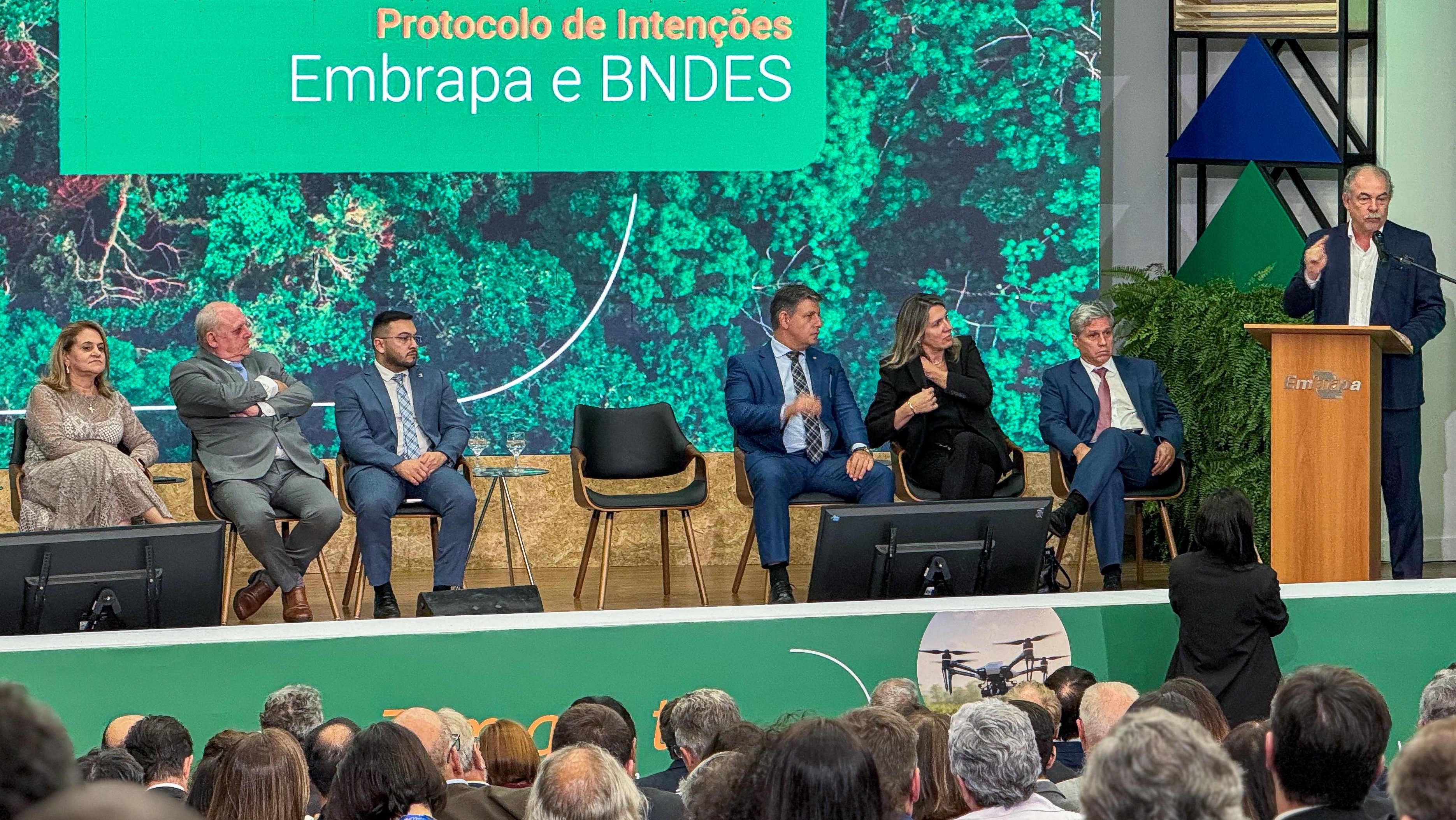 WhatsApp Image 2025-05-07 at 21.20.39 (1)