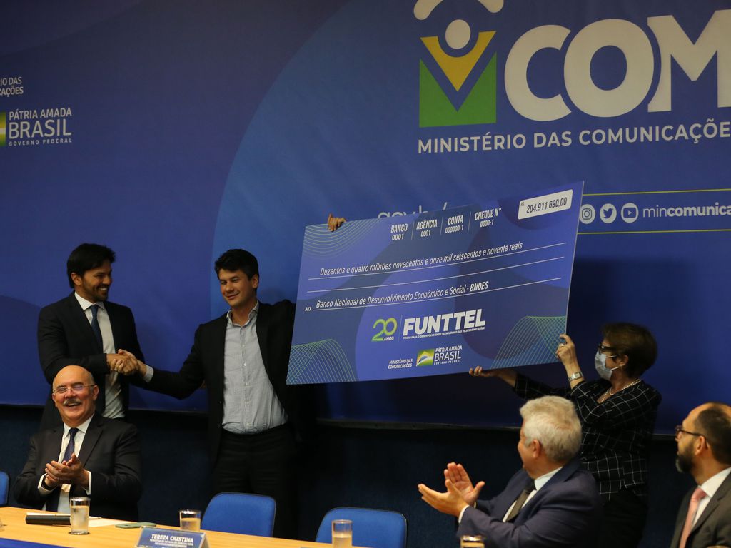 Capa da noticia BNDES terá R$ 205 milhões para investir em tecnologia e inovação do Funttel