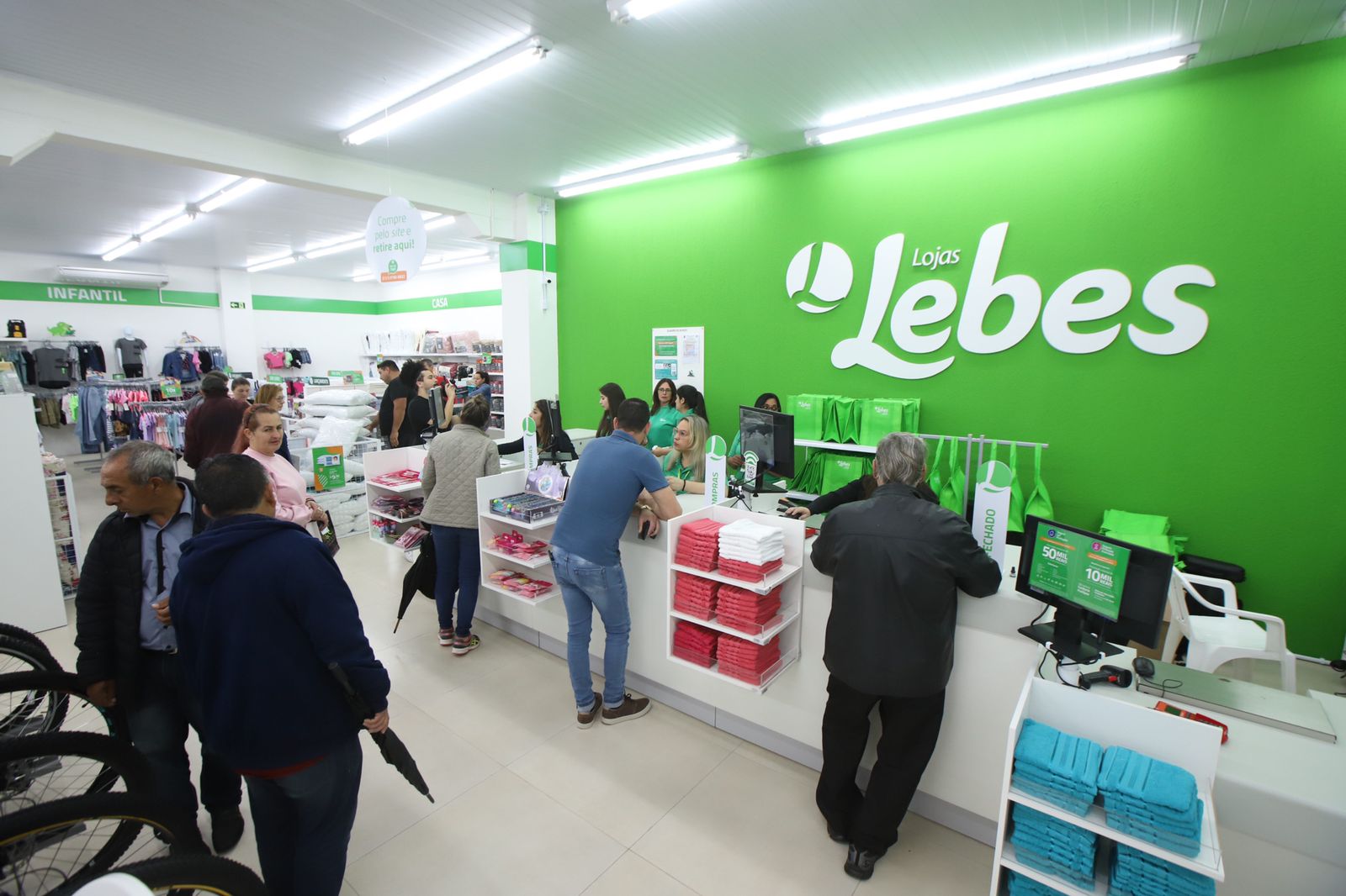 Capa da noticia BNDES aprova R$ 141 milhões de giro emergencial para as Lojas Lebes do Rio Grande do Sul