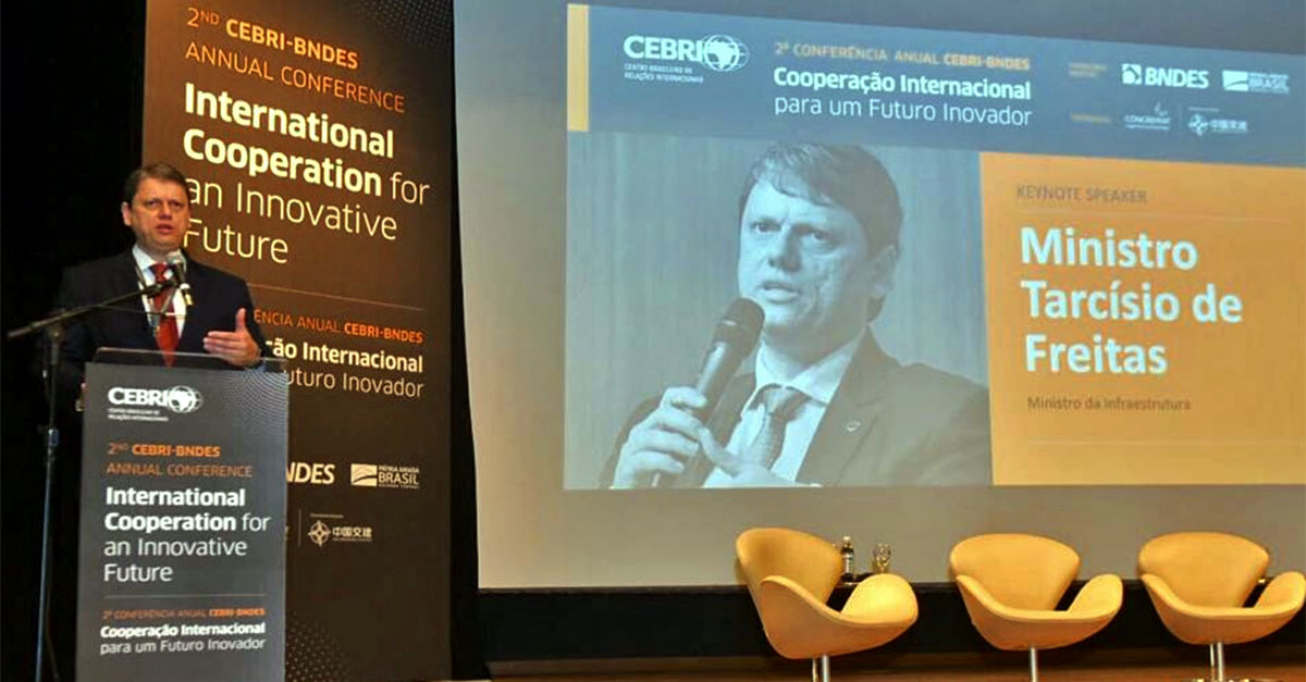 Capa da noticia Ministro prevê até 44 leilões de infraestrutura no ano que vem