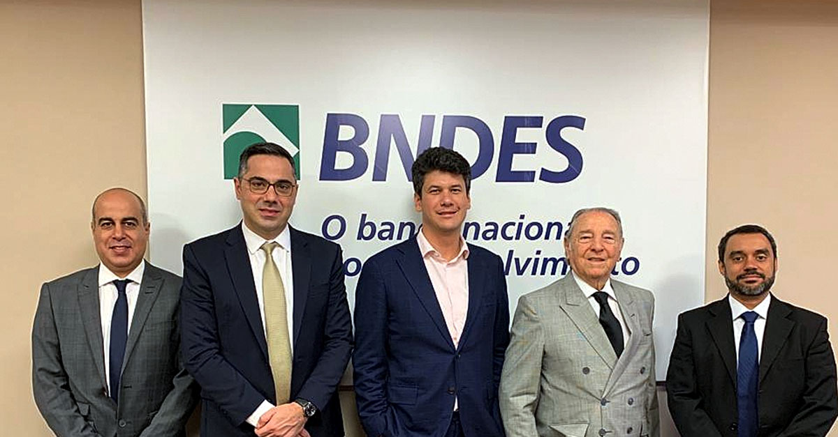 Capa da noticia Nova linha de produção da Klabin no Paraná terá financiamento de R$ 3 bi do BNDES