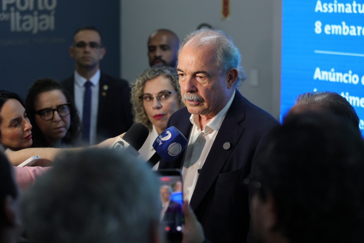 Em Itajaí, Mercadante anuncia financiamentos para Santa Catarina