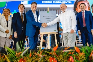 Capa da noticia BNDES leva internet a quase 1 milhão de alunos em escolas públicas no programa Escolas Conectadas