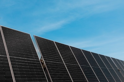 Capa da noticia BNDES aprova R$ 1 bi para Atlas Renewable Energy construir 11 usinas fotovoltaicas em MG