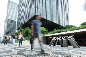 Capa da noticia Chamada de projetos para neoindustrialização do NE recebe R$ 127,8 bi em propostas e supera em 13 vezes demanda inicial