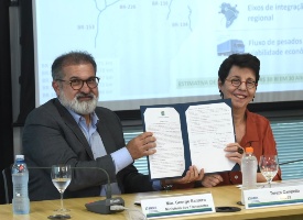 Capa da noticia BNDES e Transportes assinam contrato para estruturar concessão em 3.137 km de rodovias