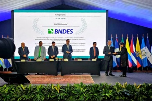 Capa da noticia BNDES Florestas vence Prêmio Alide Verde e assegura 3ª conquista consecutiva do Banco