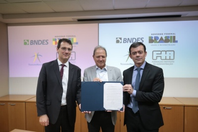 Capa da noticia BNDES e FIA firmam contrato para capacitar gestores públicos em concessões e PPPs