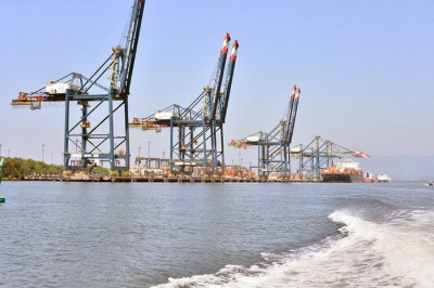 Capa da noticia BNDES e MInfra iniciam processo de desestatização dos portos de Santos e São Sebastião