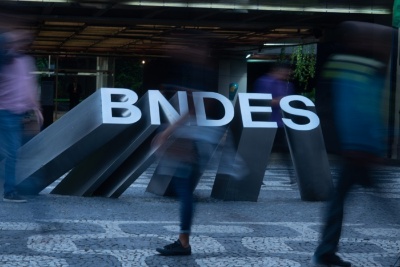 Capa da noticia Carteira de crédito do BNDES cresce R$ 35,5 bilhões e alcança R$ 515 bilhões em 2023 