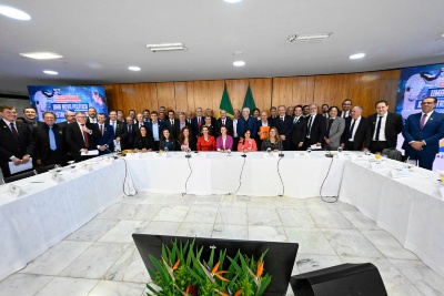 Capa da noticia Aumento de consultas ao BNDES indica perspectiva de crescimento, diz Mercadante em reunião do CNDI