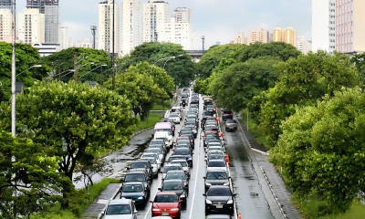 Capa da noticia Projetos apoiados pelo BNDES ajudam a evitar emissões de CO2 que correspondem a 19 anos sem carros em SP
