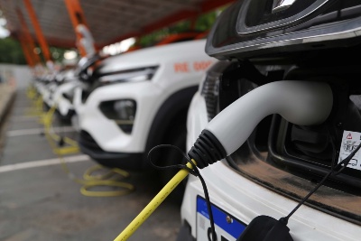 Capa da noticia Com orçamento de R$ 40 mi, BNDES recebe projetos de descarbonização do setor automotivo