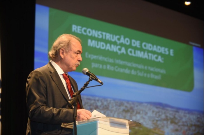 8  André TellesDivulgação BNDES.