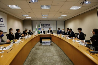 Capa da noticia BNDES e Ministérios das Comunicações e da Economia alinham próximos passos do projeto de desestatização dos Correios