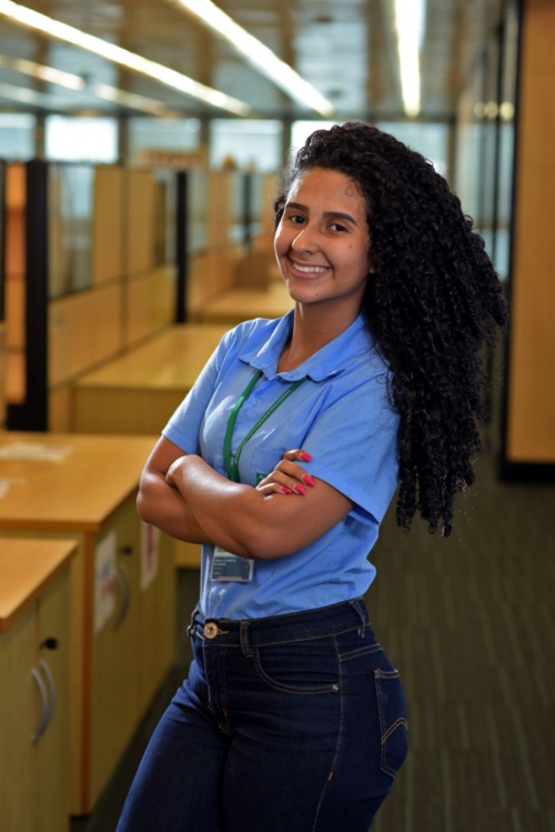 Com programa Jovem Aprendiz, BNDES capacita e remunera adolescentes de baixa renda Com programa Jovem Aprendiz, BNDES capacita e remunera adolescentes de baixa renda