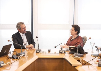 Capa da noticia BNDES e Governo do Ceará assinam contrato do Sertão Vivo