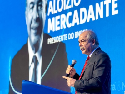 Capa da noticia BNDES já aprovou R$ 90 bi para a indústria, desde 2023