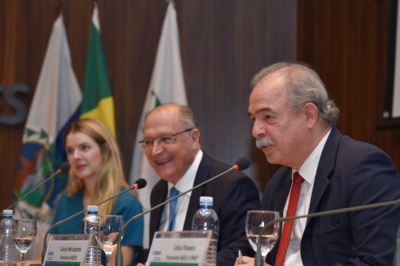 Capa da noticia Neoindustrialização: BNDES lança plataforma para acompanhamento de projetos do Plano Mais Produção