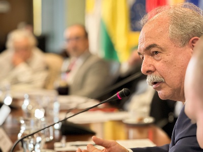 Capa da noticia BNDES já aprovou R$ 3,2 bi da iniciativa Rotas para a Integração, diz Mercadante em Montevidéu