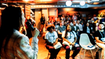 Capa da noticia BNDES Garagem seleciona 100 startups para o ciclo de 2024