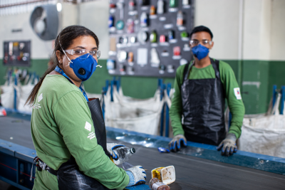 Capa da noticia BNDES investe R$ 9,5 milhões em infraestrutura e capacitação de catadores