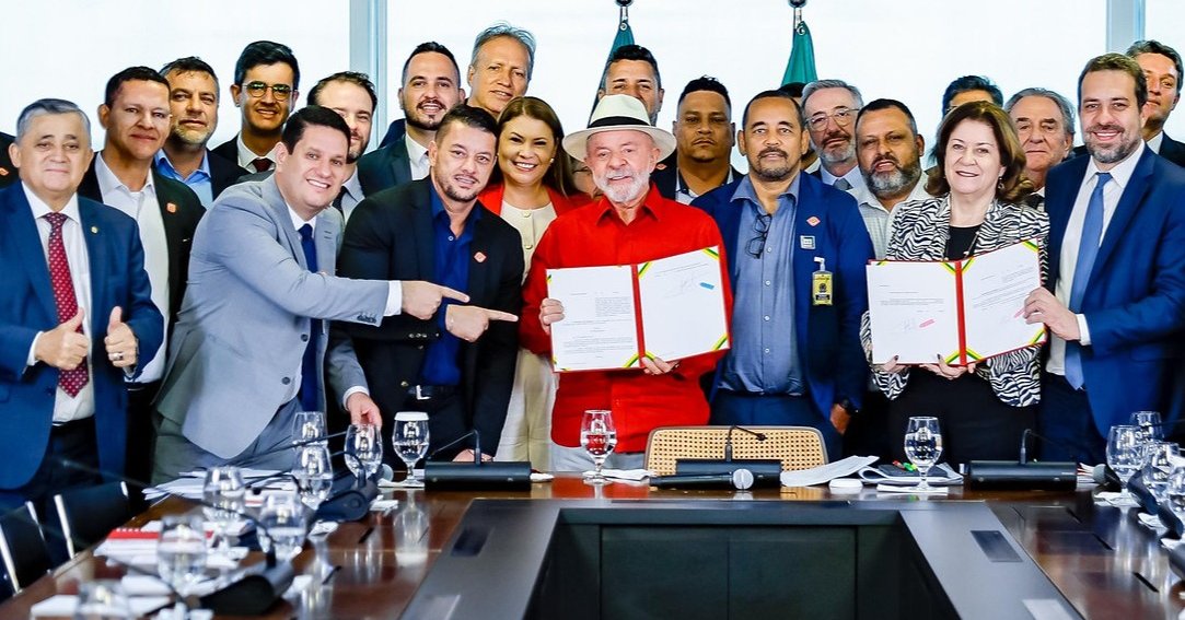 Governo amplia Move Brasil, que terá R$ 21,2 bi para aquisição de caminhões e ônibus