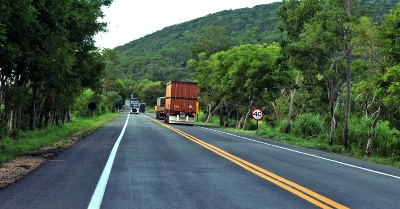 Capa da noticia Rodovias de Minas receberão financiamento de R$ 996 milhões para obras de melhoria e ampliação