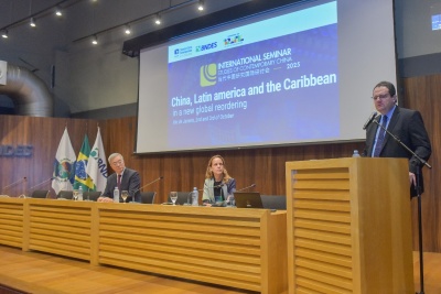 Diretor do BNDES, Nelson Barbosa, participa da mesa de abertura