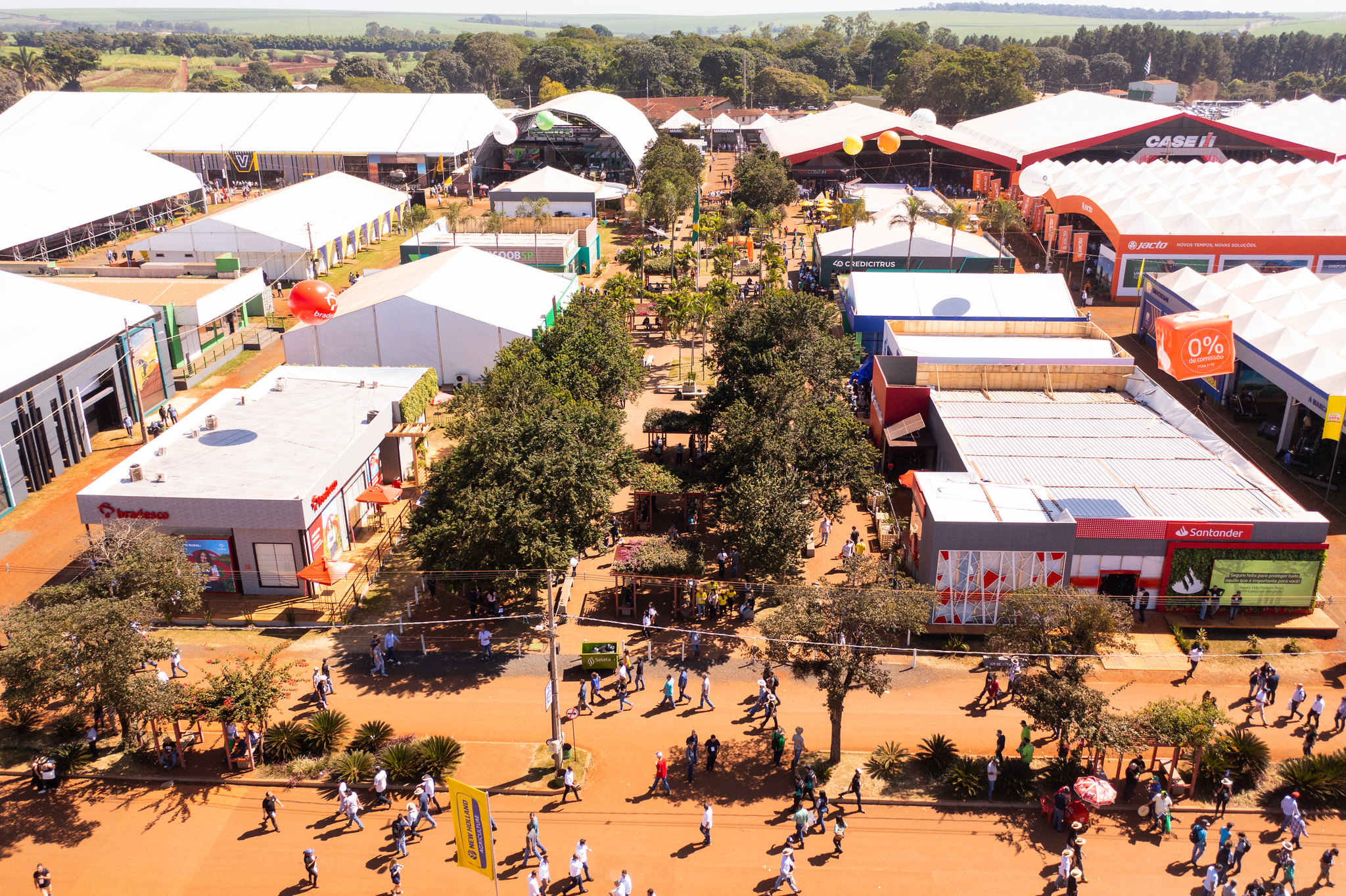 Ag Ncia Bndes De Not Cias Com Nova Linha Lan Ada Na Agrishow Cr Dito Pr Prio Do Bndes Ao Agro