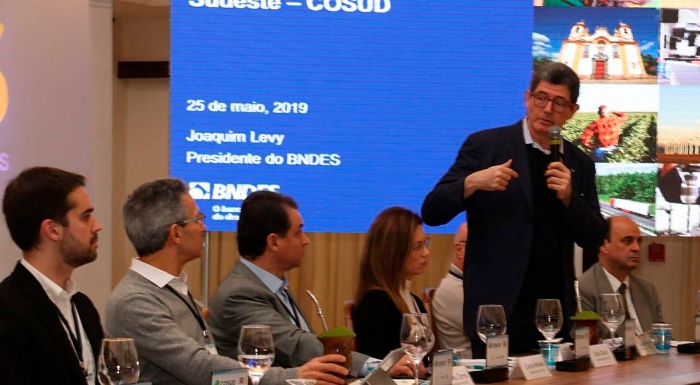 Governo gaúcho e BNDES firmam acordo de cooperação para estruturar desestatizações